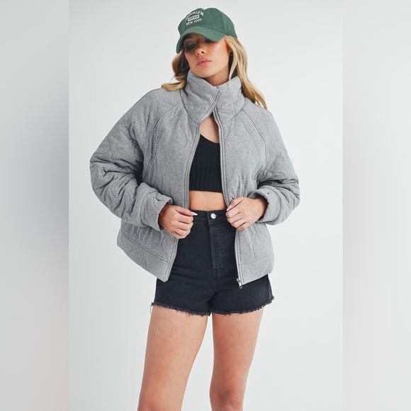 Aemi+Co Jackets & Blazers - Aemi+Co Zip Up Raglan Sleeve Quilted Jacket Gray